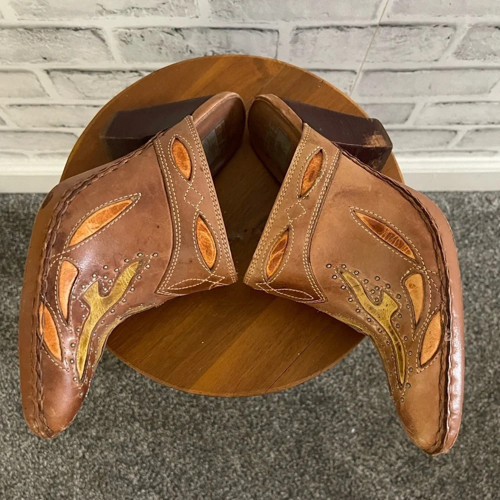 Women’s FRYE Phoenix studded brown clog mules leather western slip on boots Sz 6 - Picture 5 of 8